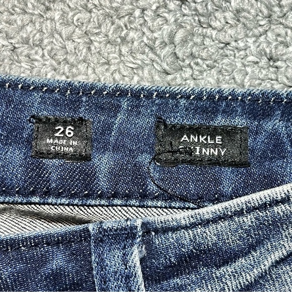 Miss Me Ankle Skinny Jeans Womens Size 26 Blue Studded Rhinestone Faded Denim - Picture 2 of 12